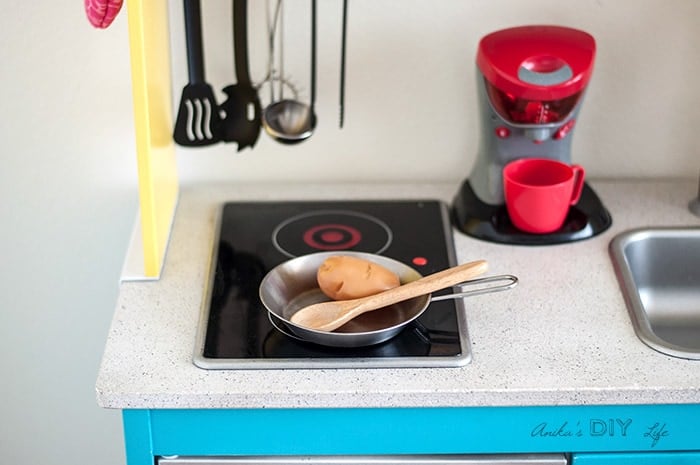 How to make a stone counter for Ikea play kitchen! Love this!