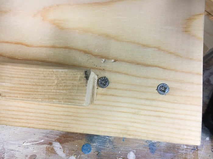 Making a phone and photo holder | easy scrap wood project idea