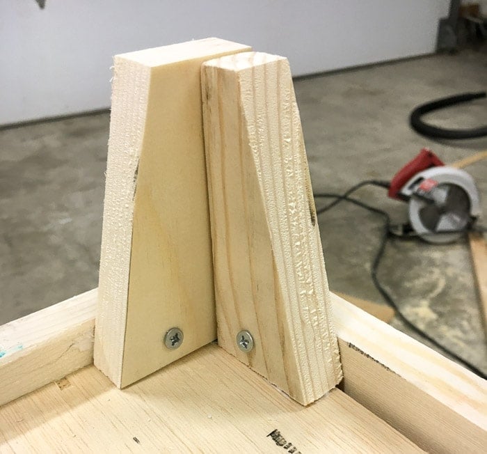 How to attach legs on a DIY bedside table