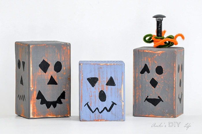 Stackable wood block pumpkin idea. This is a cool DIY Fall decor idea!