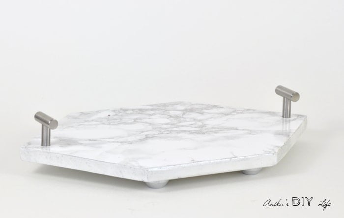 This hexagonal marble tray is so easy to make! And its made out of wood!