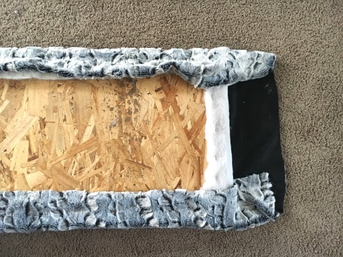 Plywood upholstered using faux fur