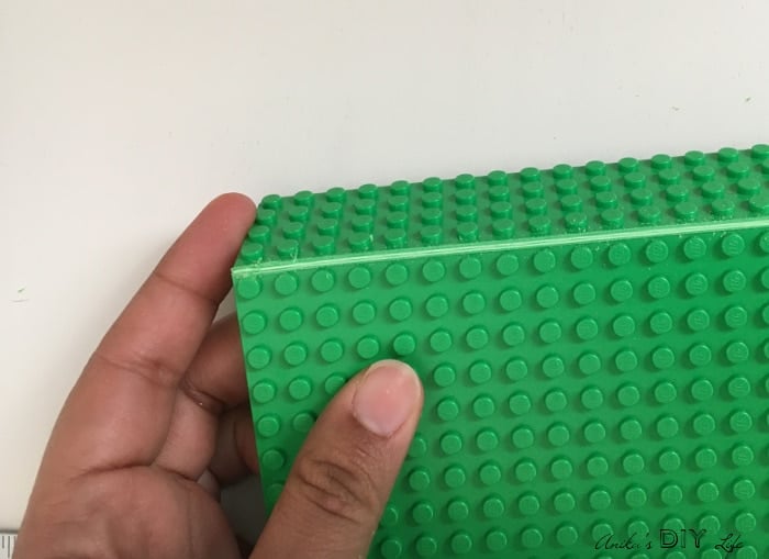 Cutting Lego base plates easily! You have got to take a look at this technique!