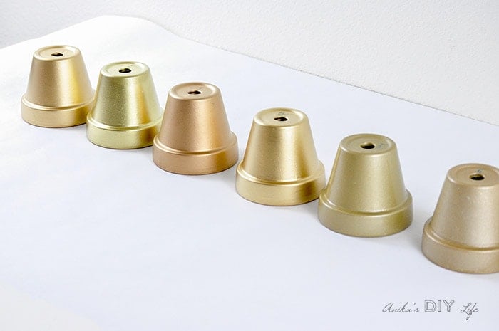 test pots for thebest gold spray paint experiment lines up