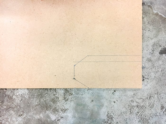 Make your own oversize luggage or gift tags from wood | beginner wood burning project