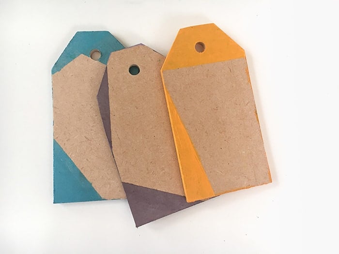 Fun color blocked monogrammed wood tags | Beginner wood burning project idea