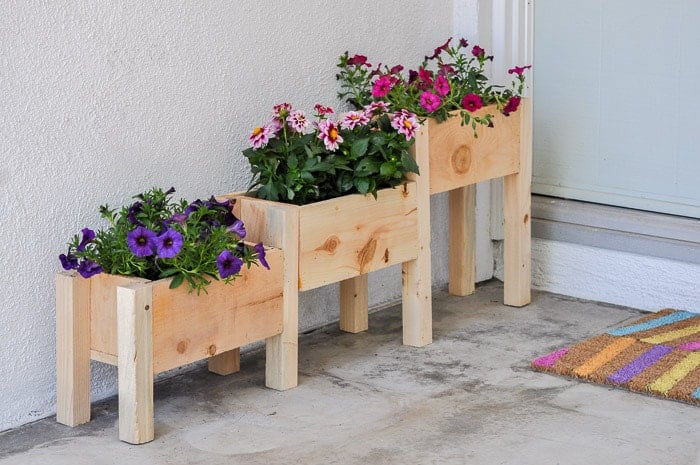 DIY Tiered planter box for $10 - full tutorial, plans and Video!