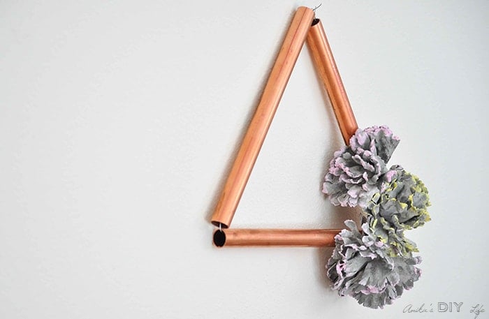 How to make copper decor with concrete flowers