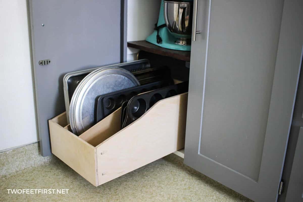DIY wood baking sheet drawer with baking sheets