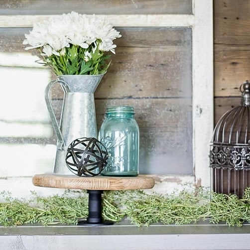 This DIY industrial style cake stand that fits right in with any decor. Make your own cake stand with this quick and easy tutorial.