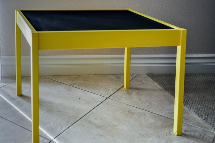 Easy chalkboard Ikea Latt makeover - So easy!