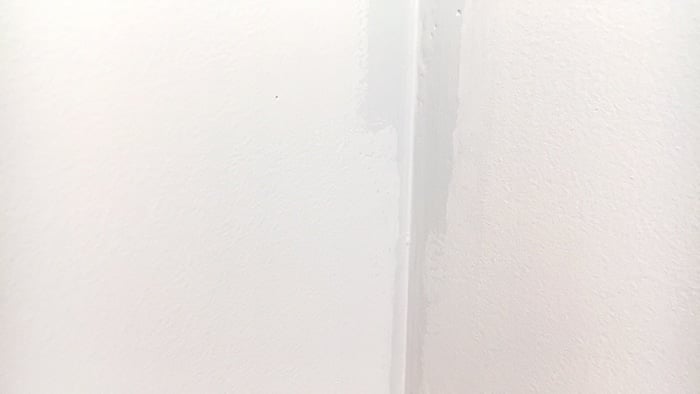 uneven wall paint color can be a dissappointment. See how to fix the hatbanding issue