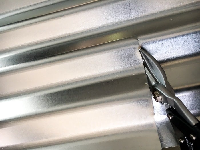 How to make a custom metal sign - for the workshop with corrugated metal