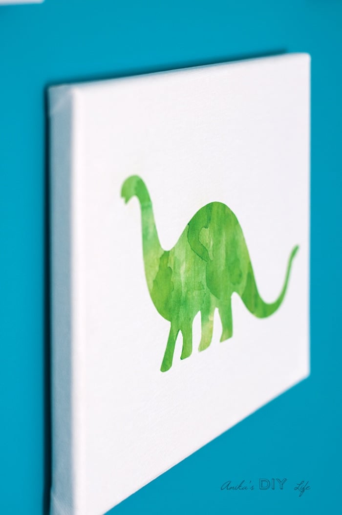 Create canvas art using any printable. Canvas craft idea #kidsdecor DIY dinosaur art for kids room | nursery