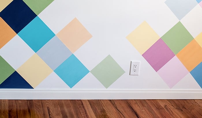 how to paint diamonds on the wall for a kids room