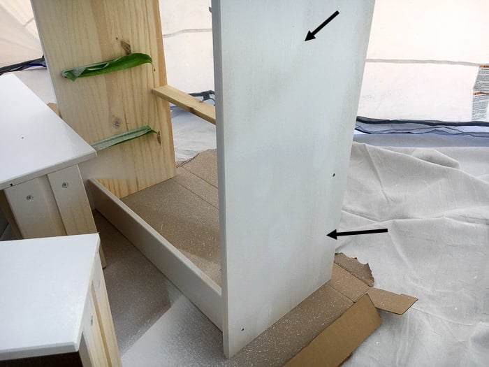 The best way to apply primer to unfinished wood furniture