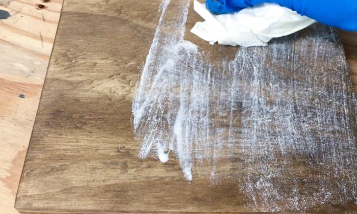 Love the cool effect this creates! Easy DIY picture frames!