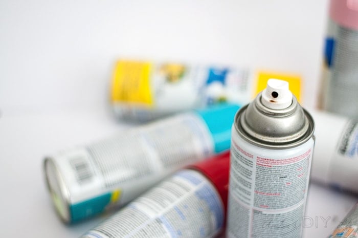 How to spray paint. Spray paint cans of various colors