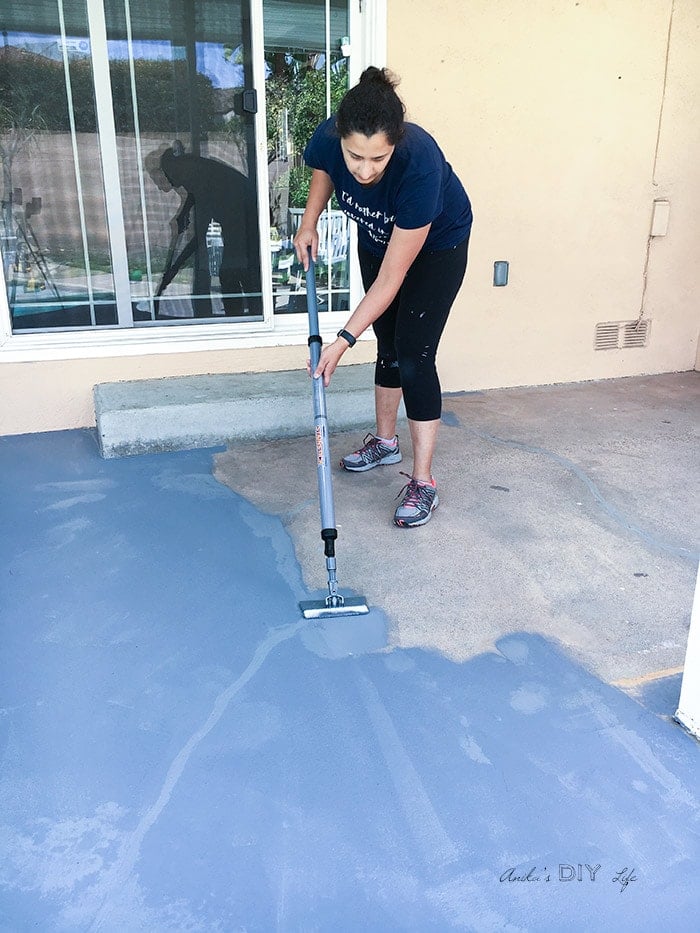 How to stain concrete floors using a stainstick