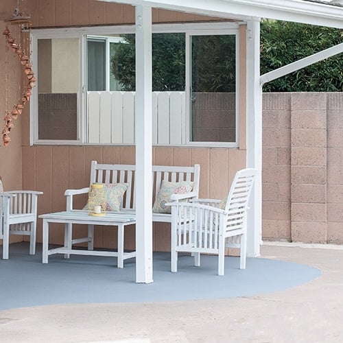 A full tutorial on how to stain concrete floors yourself. Staining a concrete floor is easy. Follow the step by step tutorial and watch the video on how to stain a concrete patio floor and do it yourself.