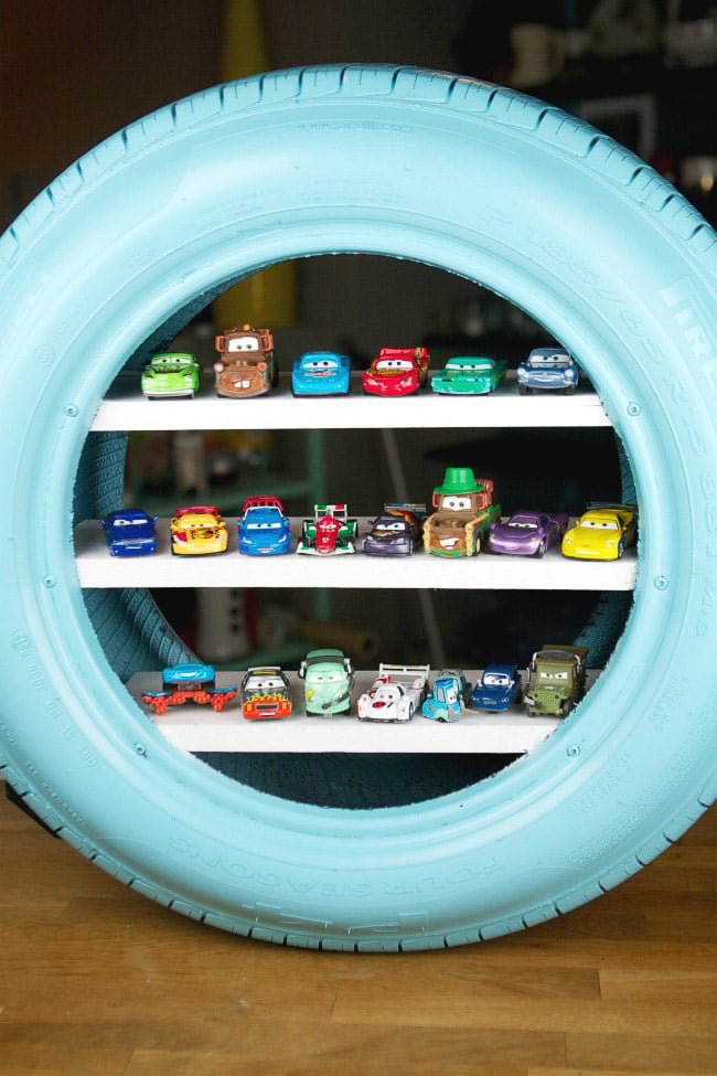 DIY shelf to display cars made from a tire