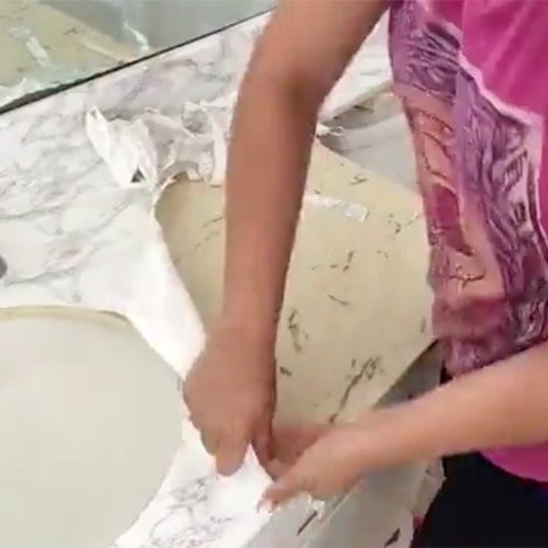 How to remove contact paper. Is it easy to remove contact paper? What's the best way to remove contact paper? What's underneath it? Get all your questions answered!
