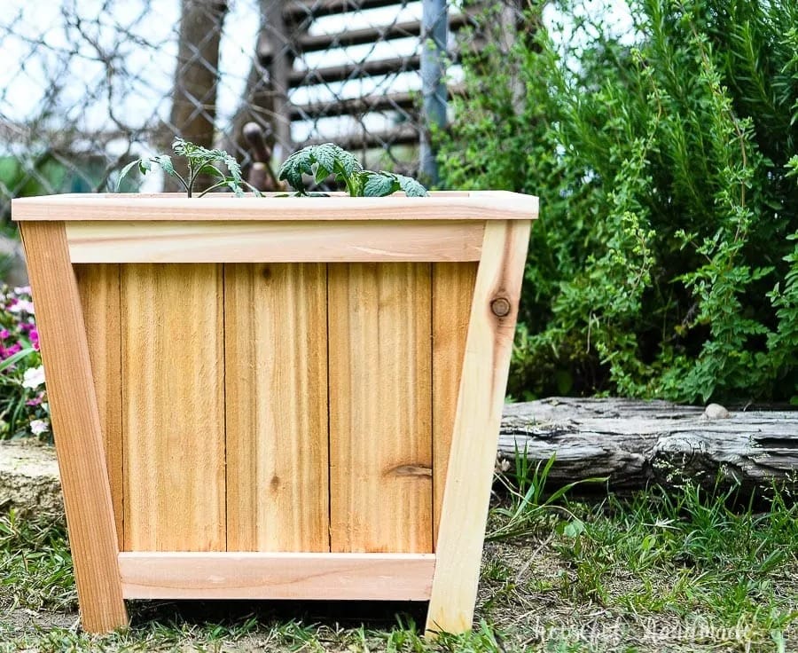 tapered shaped wood planter box