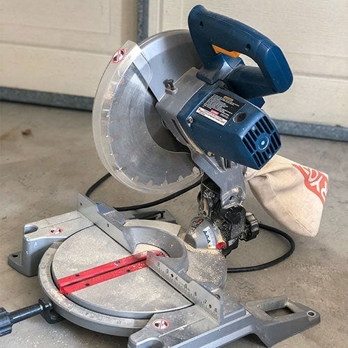 A detailed beginners guide for how to use a miter saw. Get all the basics, tips and tricks - everything you need to know in one place.