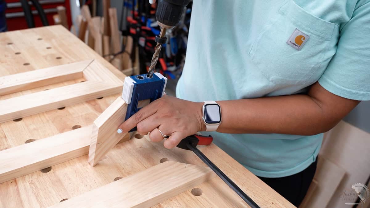 making dowel holes in board using a dowel jig