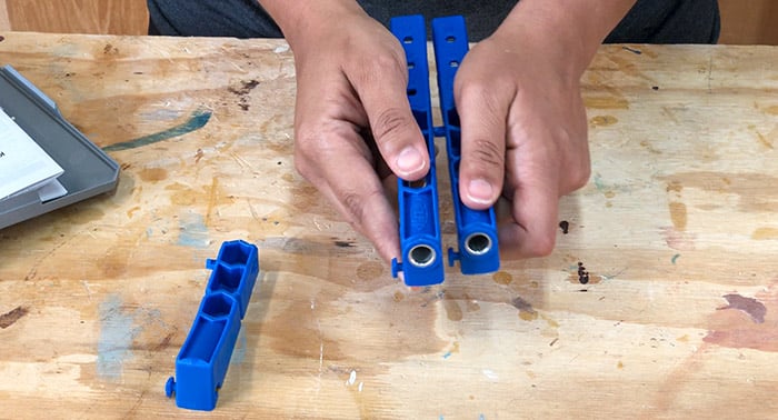 Taking apart the Kreg 320 for the variable pocket hole spacing