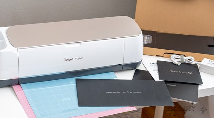 All the items inside the Cricut maker box