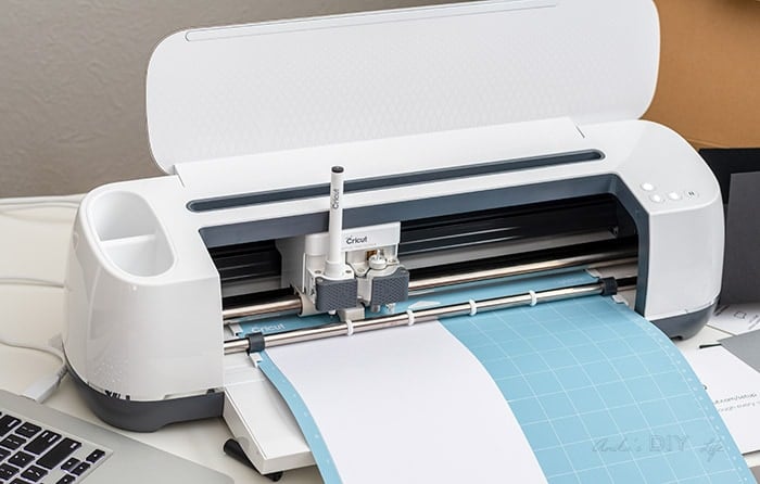 Cricut machine cutting cardstock