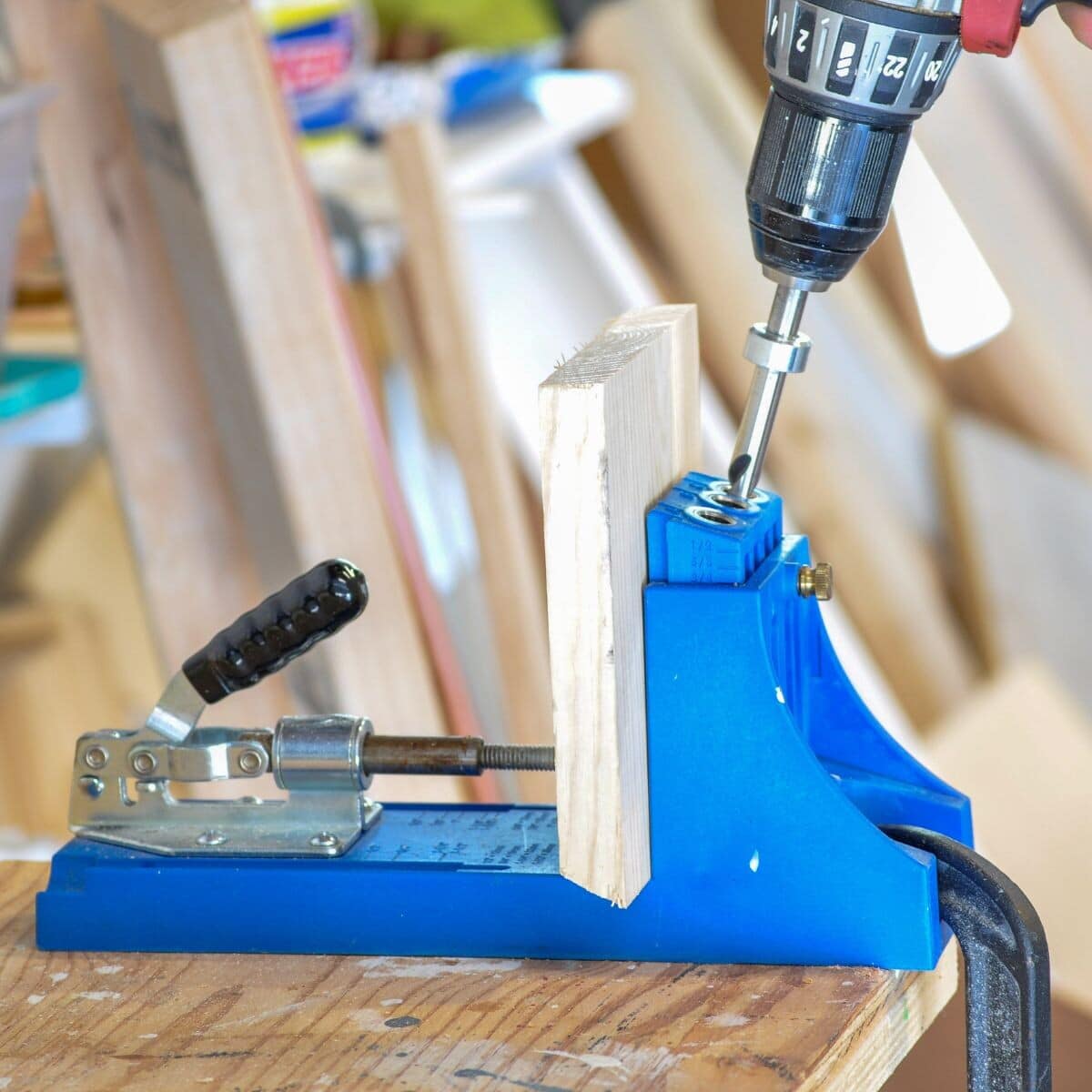 How to use a Kreg Jig for beginners. Learn everything you need to know!