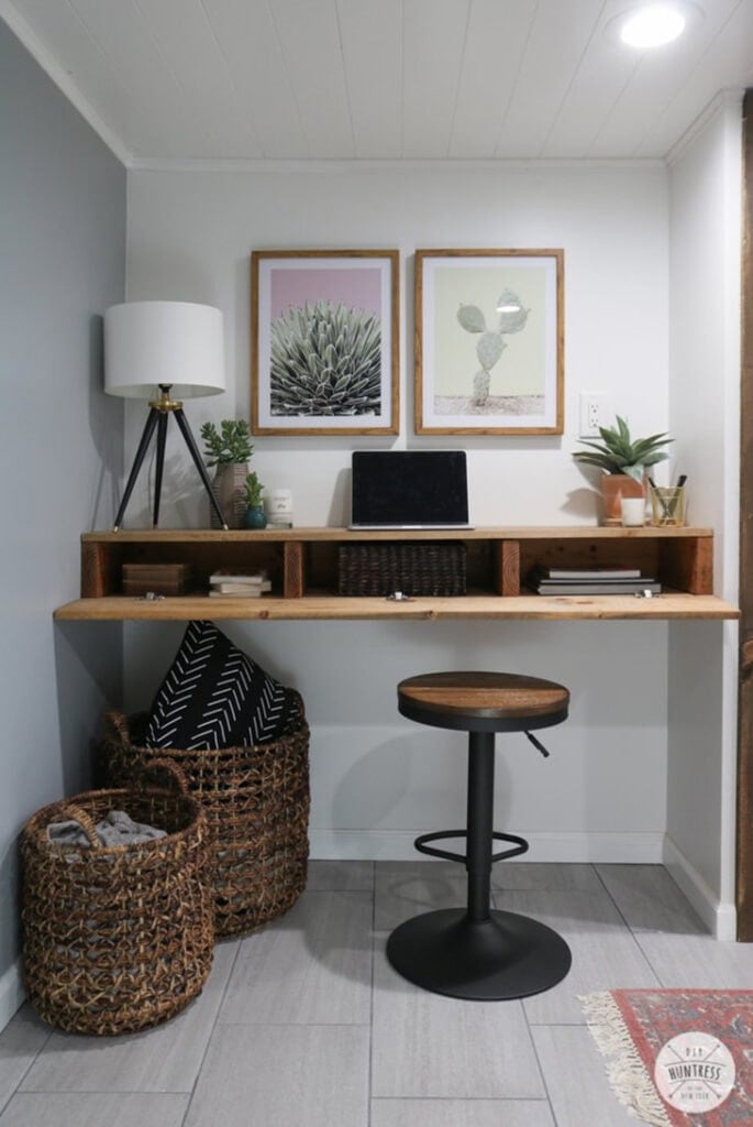 Floating desk with hidden storage inside