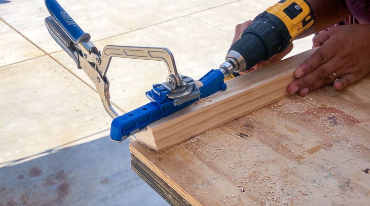 Drilling pocket holes in compound miter cut using a Kreg320