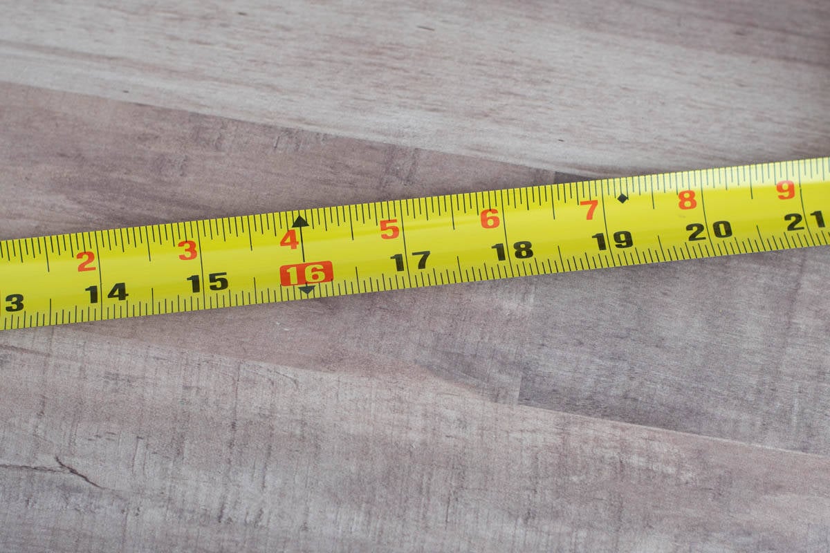 black diamond and red square on tape measure