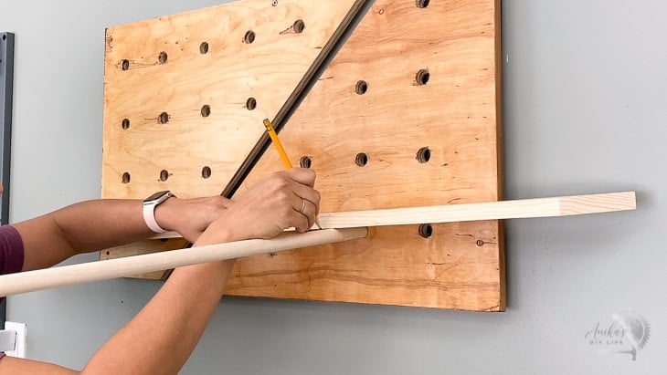 Measuring pegs to add to the pegboard