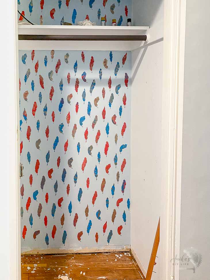 completely stenciled wall using Cricut stencils
