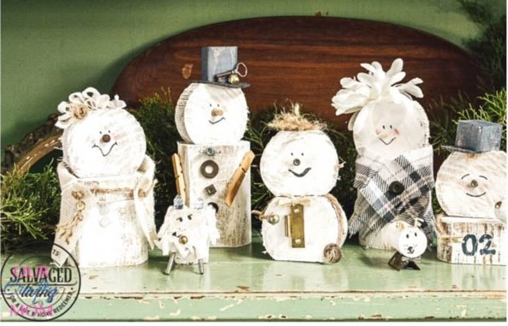 Scrap wood snowman family