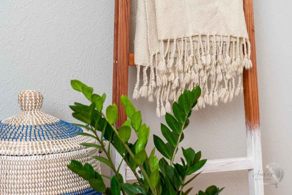 close up of the diy blanket ladder