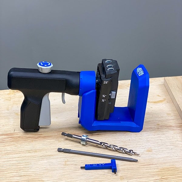 How to use the Kreg 520 and review. everything you need to know to use the Kreg 520. Learn about 520 vs 720 and how to use it to make pocket holes.