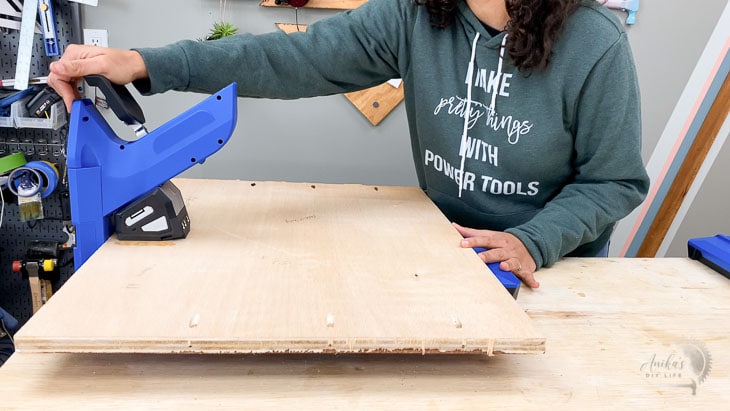 using kregjig 720 in the horizontal mode