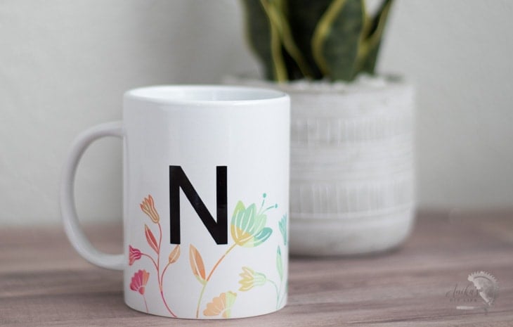 Mug Design using layered colors in Cricut MugPress