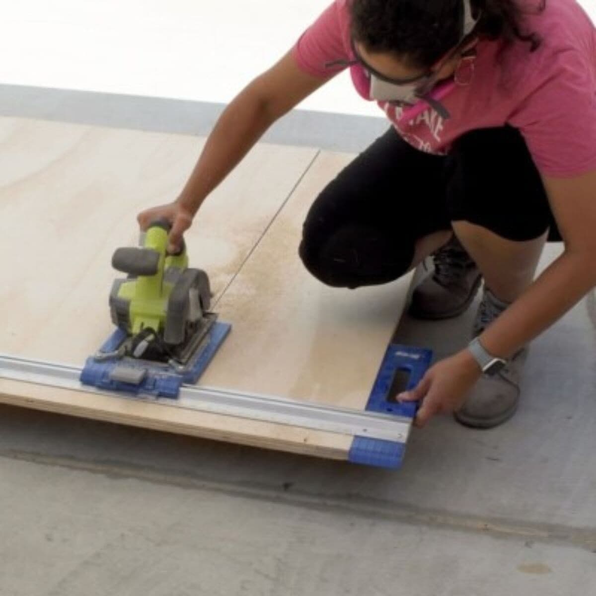 You don't need a workbench or large workshop! Learn how to use a circular saw without a table and make good-quality cuts easily.