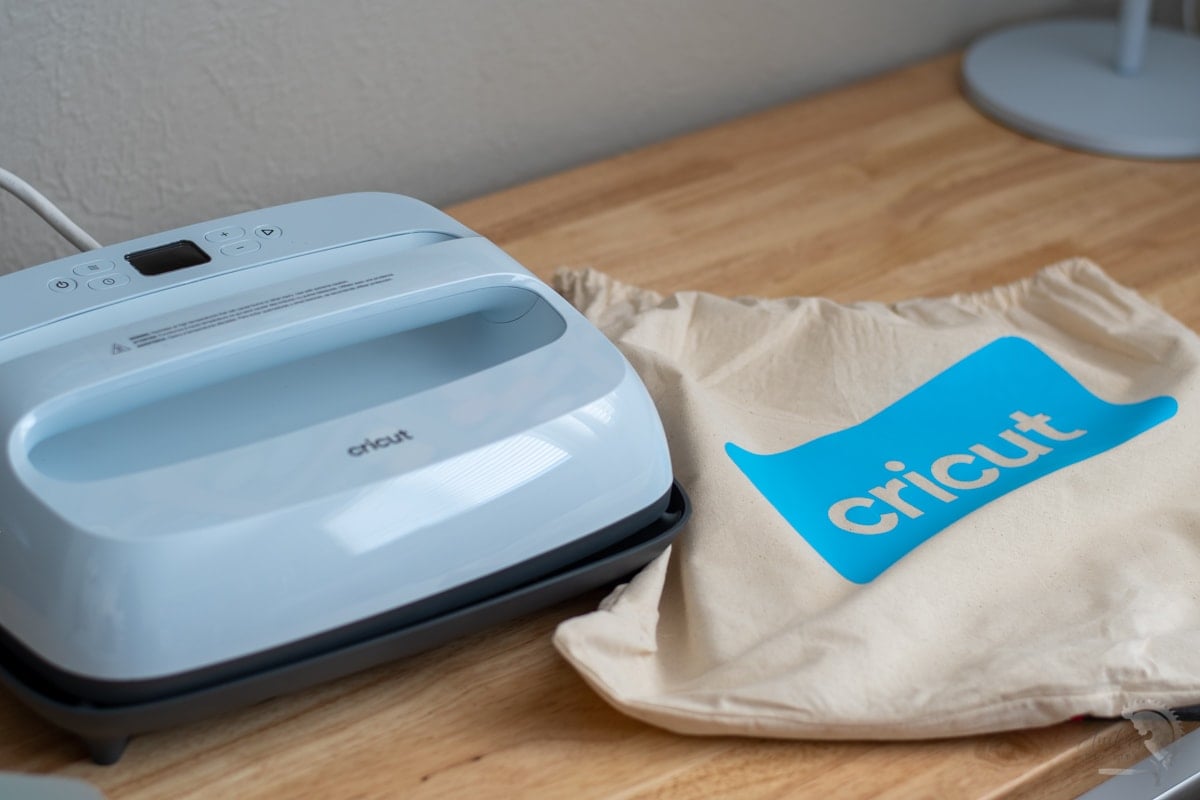 EasyPress 3 dust cover with iron on