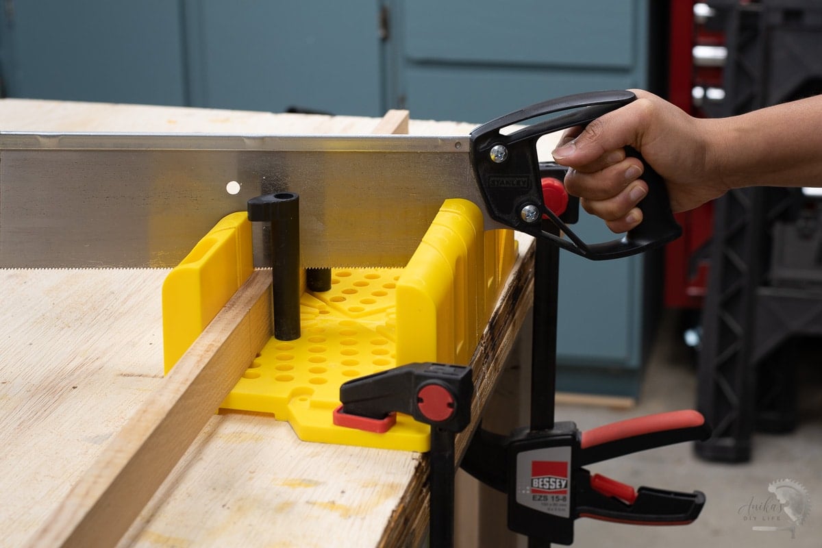 Making a bevel cut on the miter box