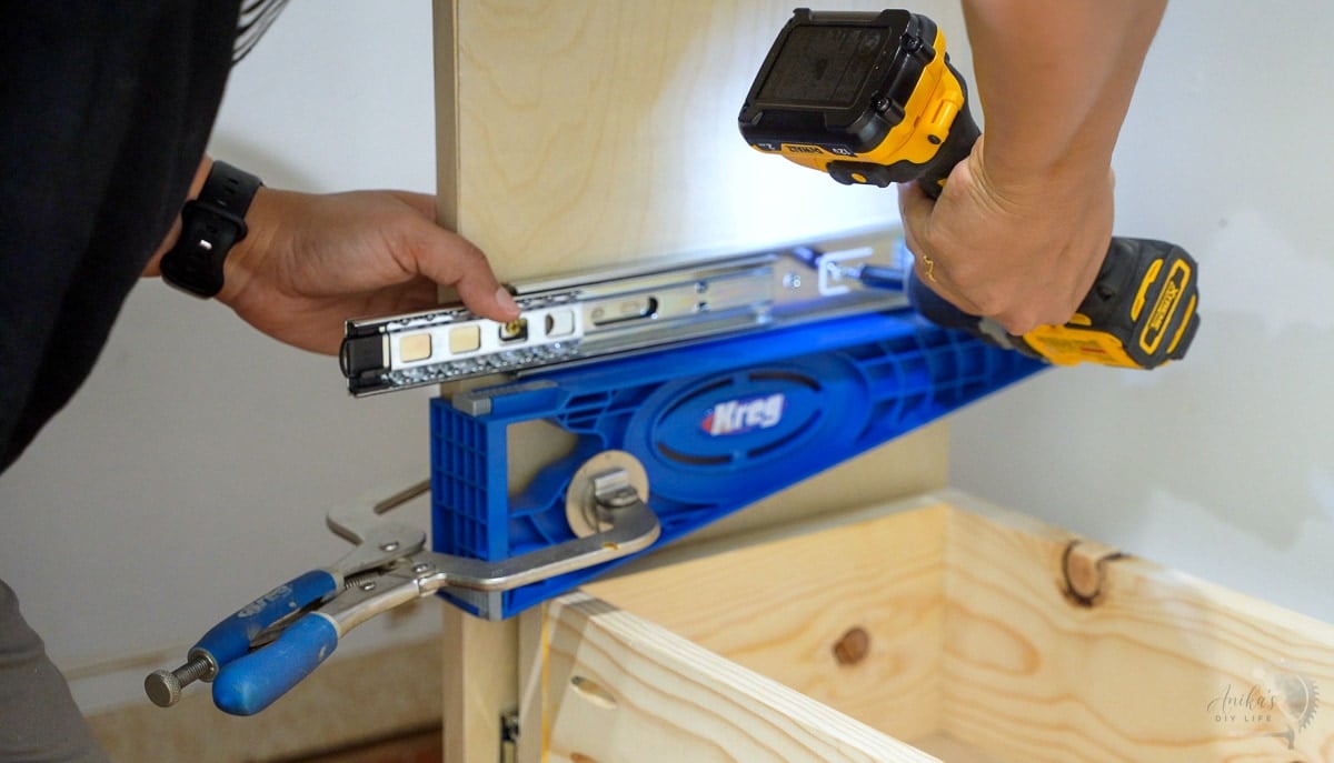 attaching drawer slides using drawer slide jig