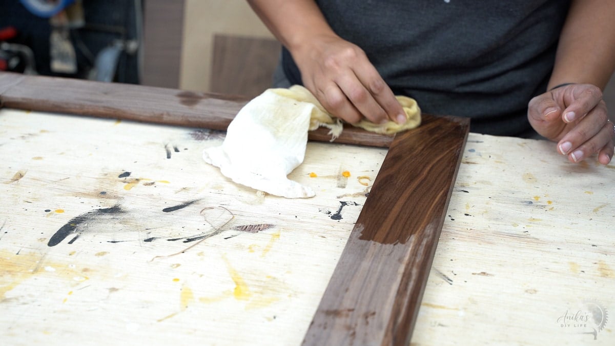 using boiled linseed oil to finish walnut