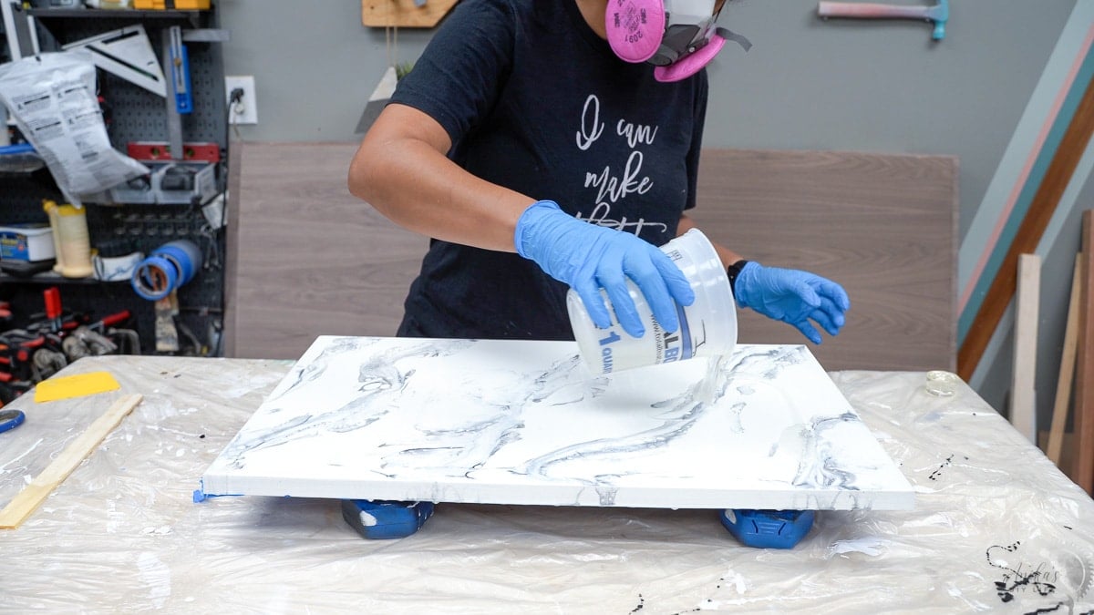 Pouring final layer of epoxy to epoxy marble