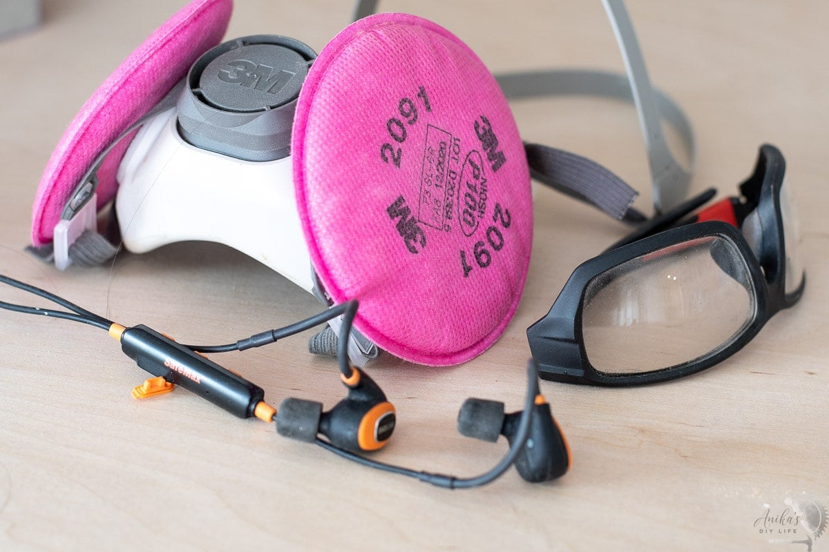 safety equipment when using a random orbital sander